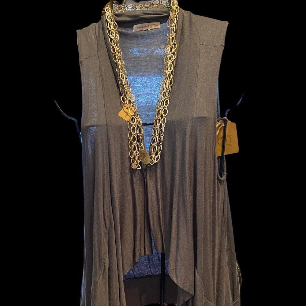 Woman's Sz S/M Gray Wrap Around Sleeveless Top By TeenBell